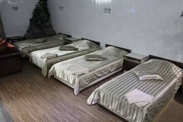 Фото номера Четырехместный номер эконом-класса Отель Hotel Kim г. Могилев 2